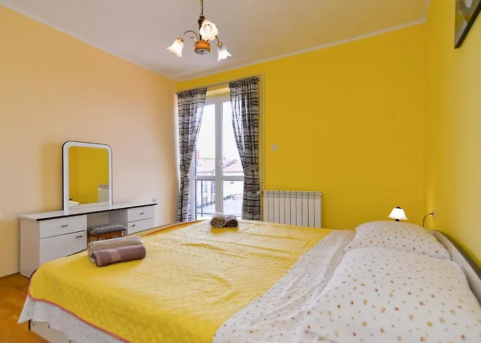 Snezana 2265 Lejlighed Pula