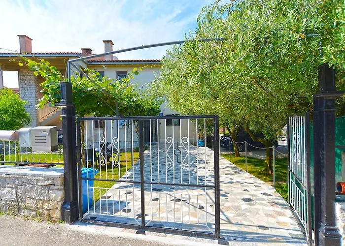 Snezana 2265 Lejlighed Pula