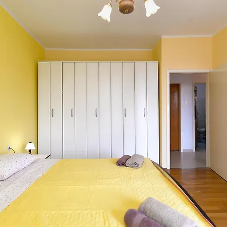 Snezana 2265 Πούλα